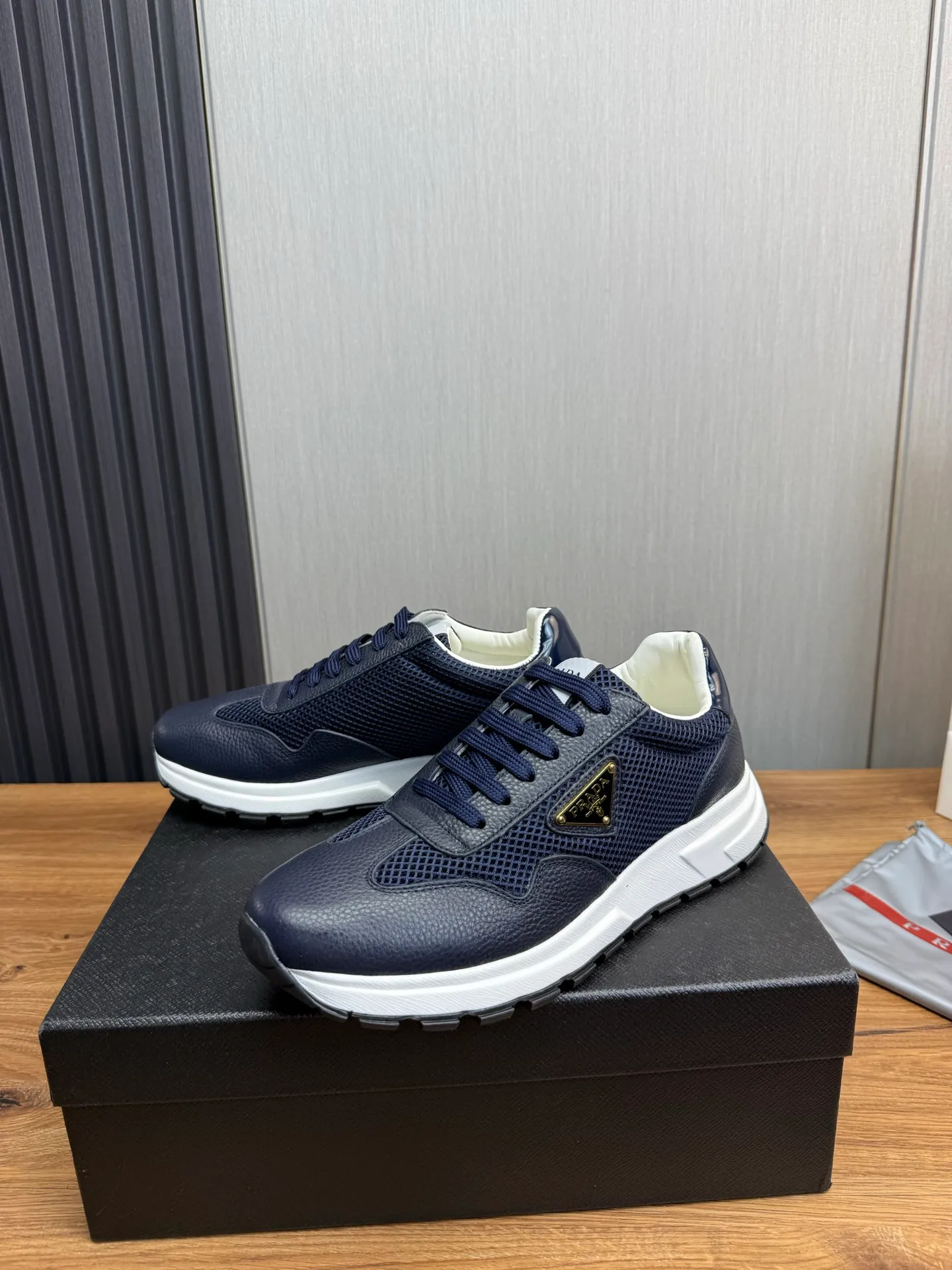 Men's shoes 💰780💰 [PRADA] Men's shoes are popular in the counter, official website synchronization, 1 high-quality shipment ✔️Original cowhide stitching breathable mesh + cowhide lining, 1🆚1 replica, original original bottom, 38-45 (38.45 custom-made, non-refundable)